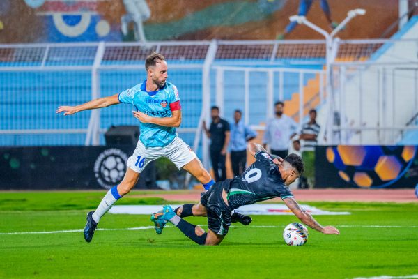 Carlos Franca vs Odei Onaindia in a gritty ISL 2024-25 clash